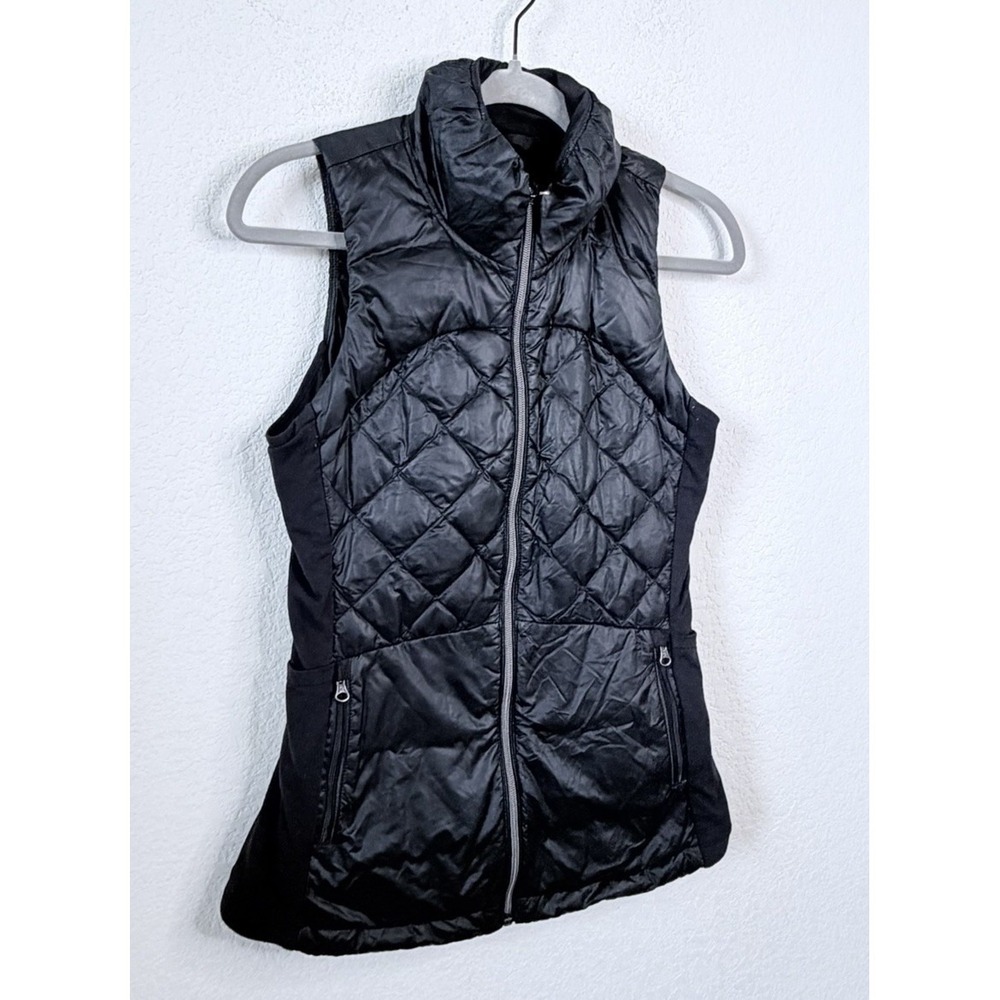 Lululemon Down For A Run Vest Women's 4 Black Quilted Zip Front Outdoor Gorpcore - Picture 2 of 7